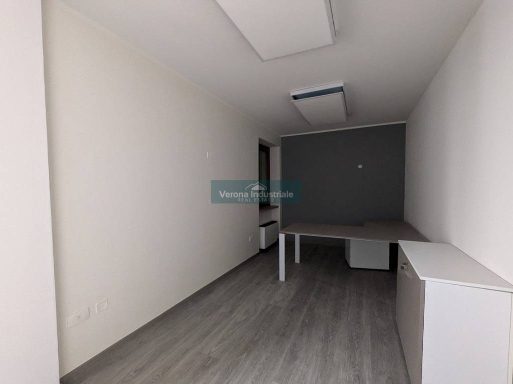 ufficio in affitto a Villafranca di Verona