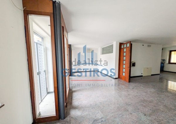 ufficio in affitto a Villafranca di Verona
