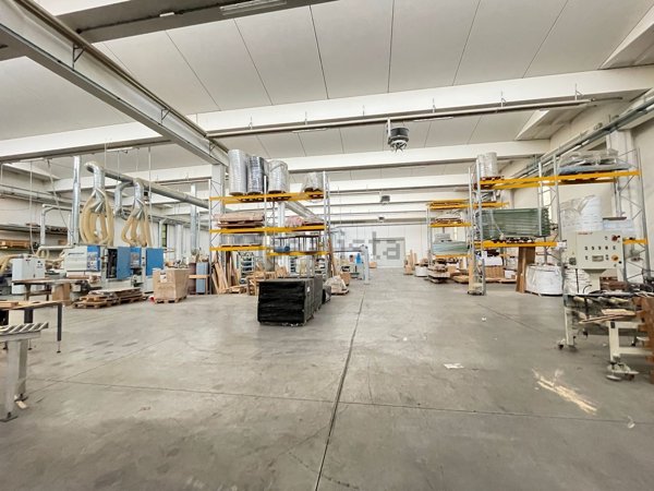 capannone in affitto a Villafranca di Verona