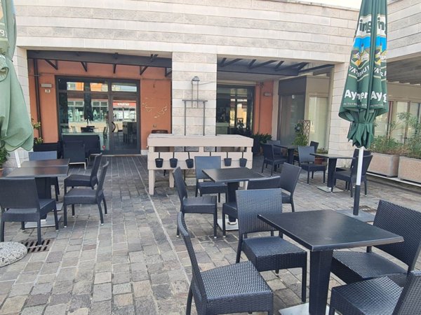 negozio in affitto a Villafranca di Verona