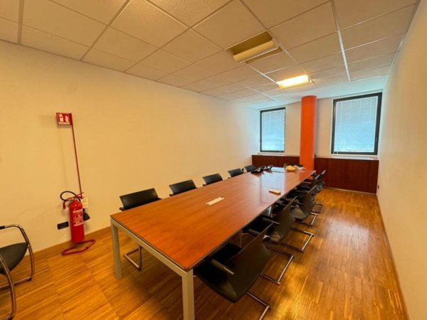 ufficio in affitto a Villafranca di Verona