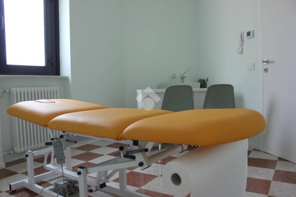 ufficio in affitto a Villafranca di Verona