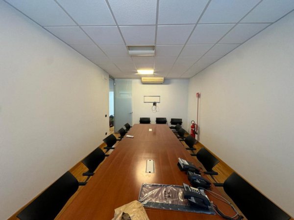 ufficio in affitto a Villafranca di Verona in zona Dossobuono