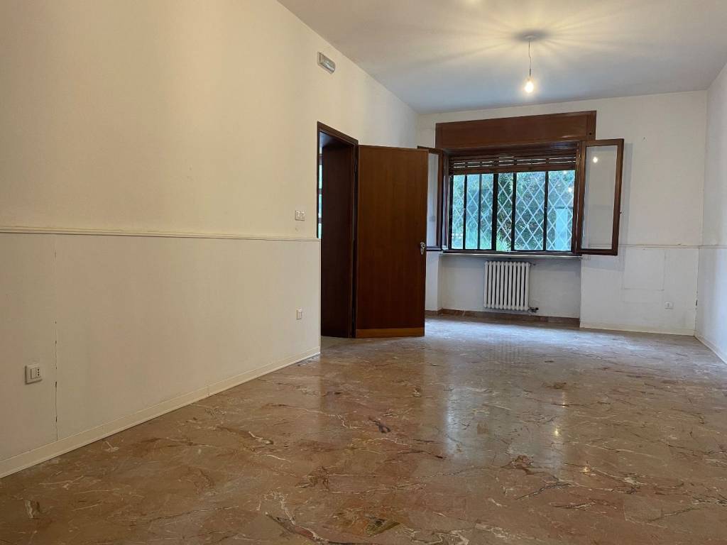 appartamento in affitto a Zevio in zona Santa Maria