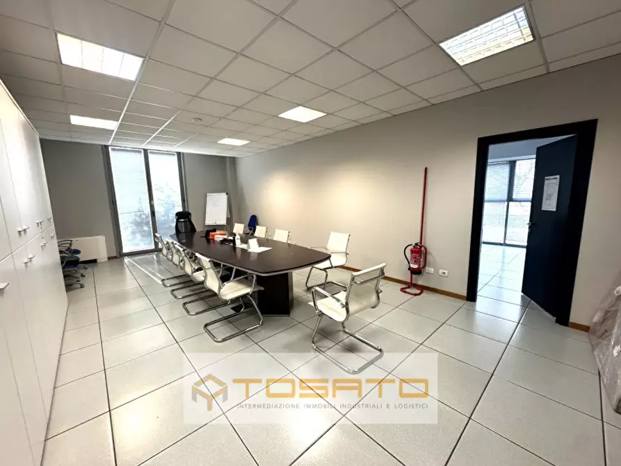 ufficio in affitto a Zevio