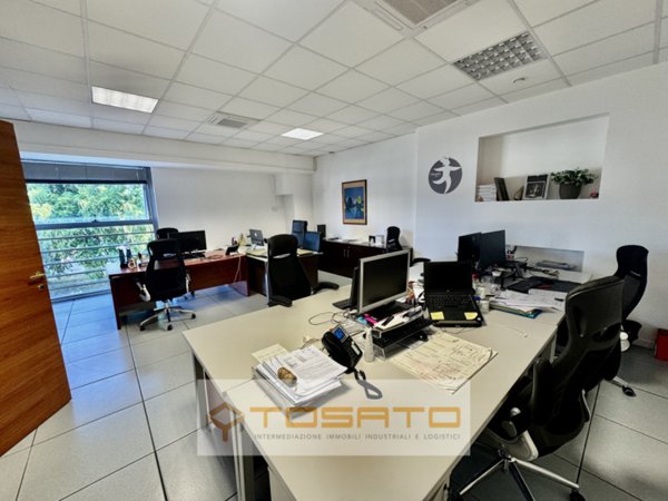 ufficio in affitto a Zevio
