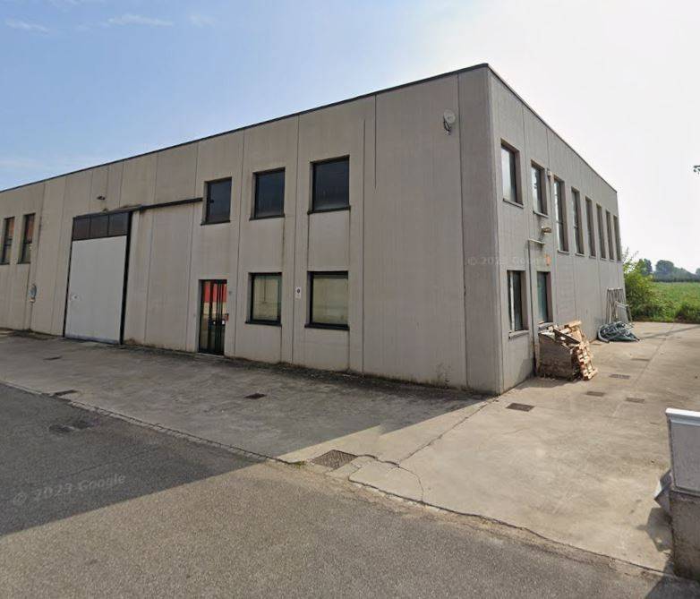 locale commerciale in affitto a Zevio