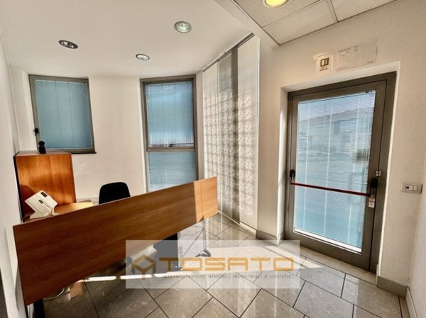 ufficio in affitto a Zevio