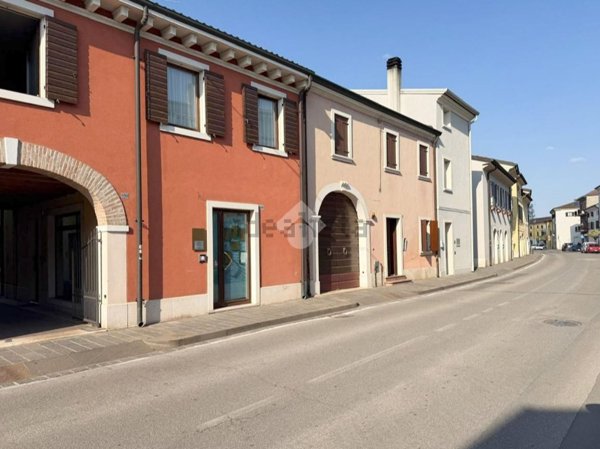 ufficio in affitto a Zevio