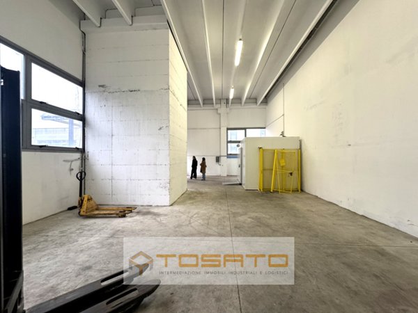 locale commerciale in affitto a Zevio in zona Campagnola