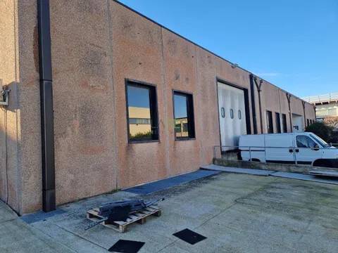 locale commerciale in affitto a Zevio in zona Campagnola