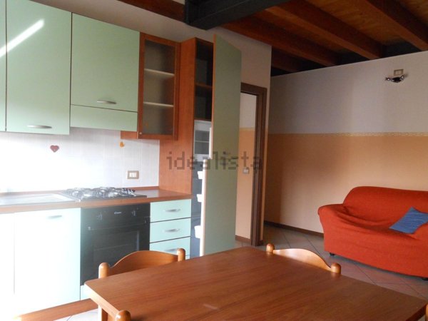 appartamento in affitto a Zevio in zona Santa Maria