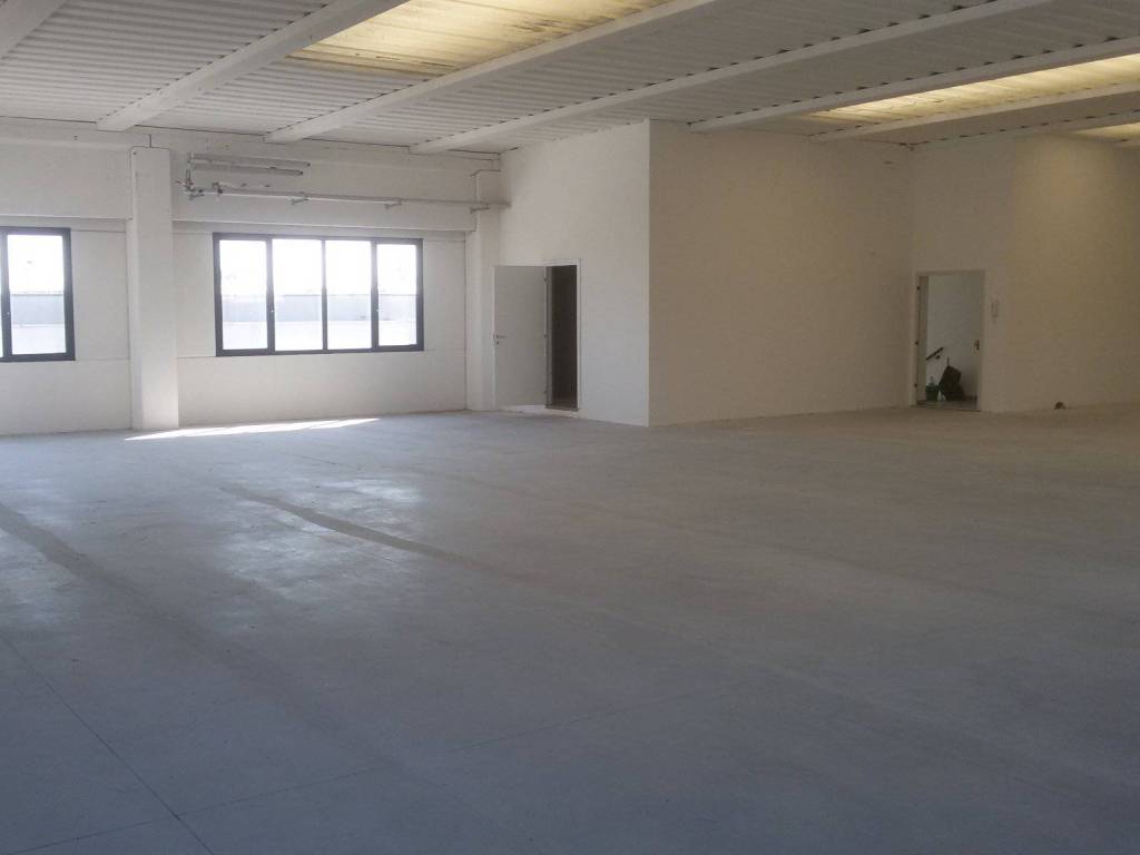 locale commerciale in affitto a Zimella