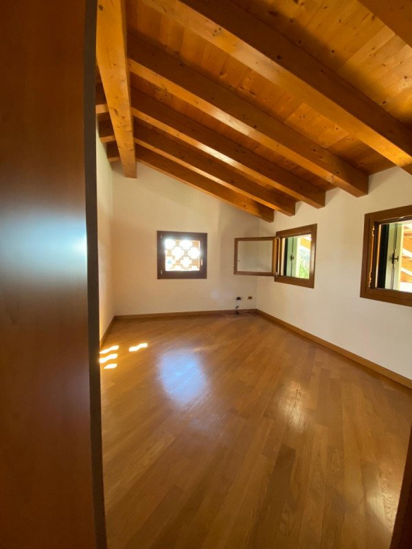 casa indipendente in affitto ad Albettone in zona Lovertino