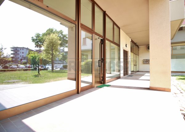 locale commerciale in affitto ad Altavilla Vicentina