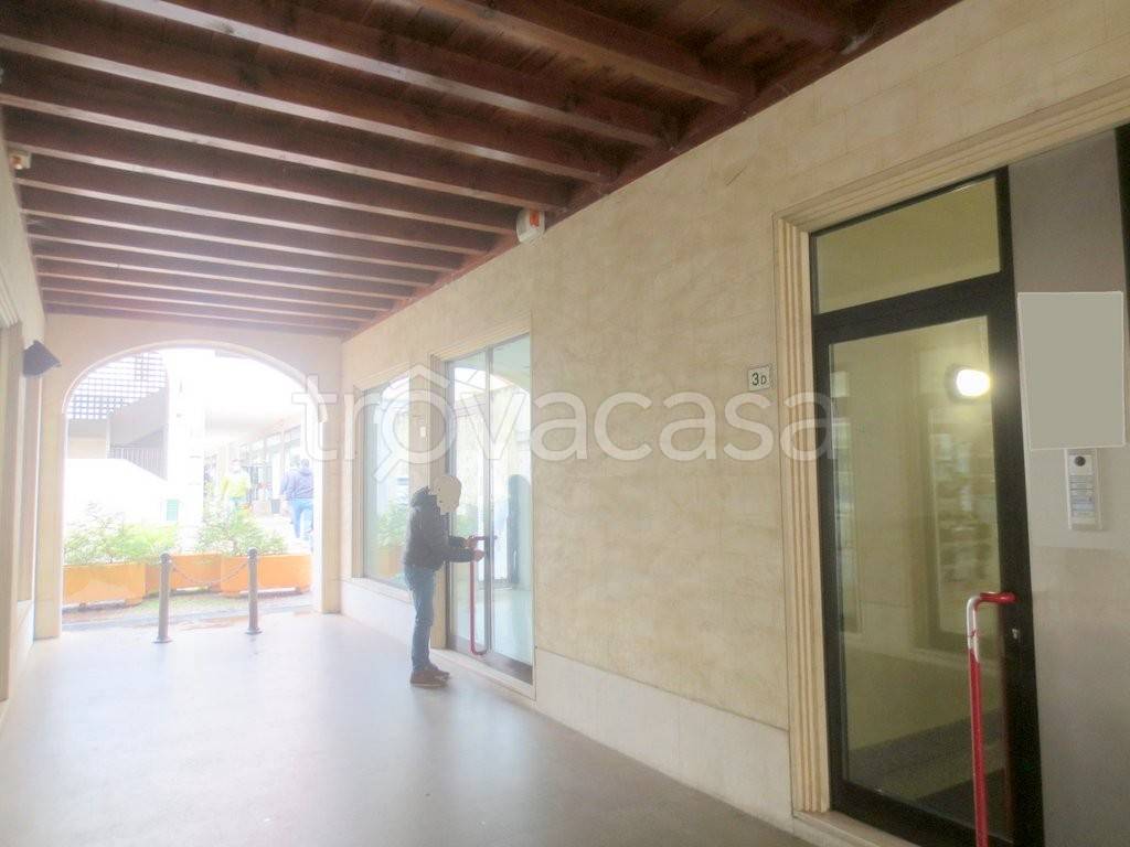 negozio in affitto ad Arzignano