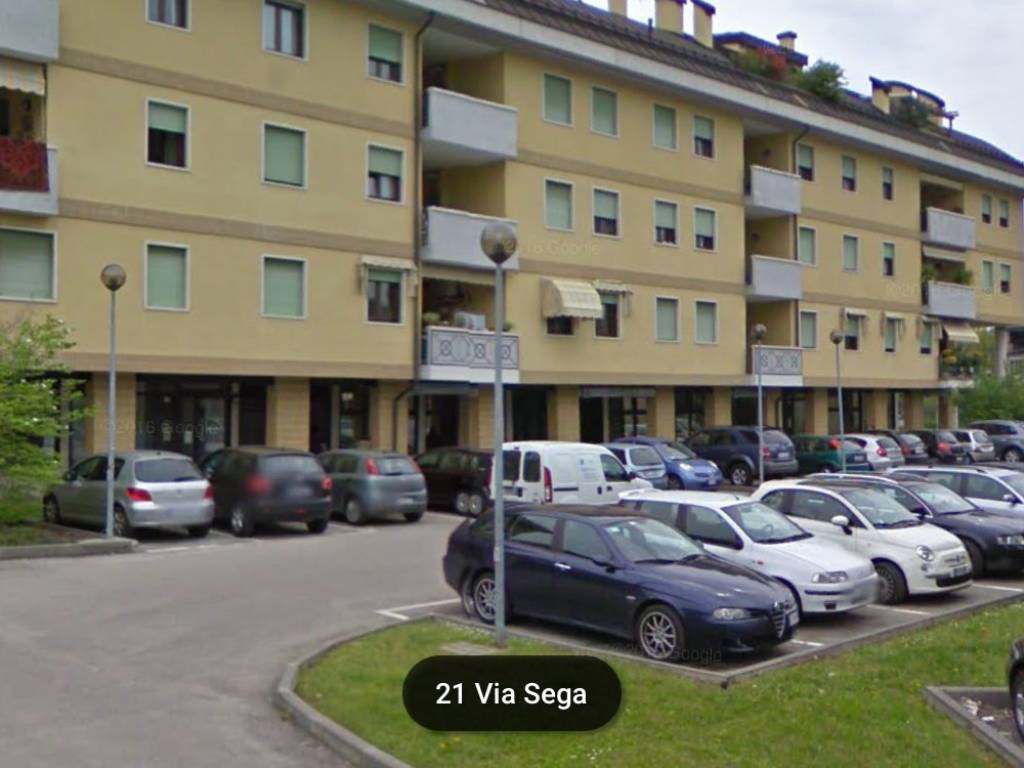 negozio in affitto ad Arzignano