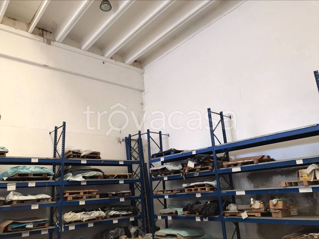locale commerciale in affitto ad Arzignano