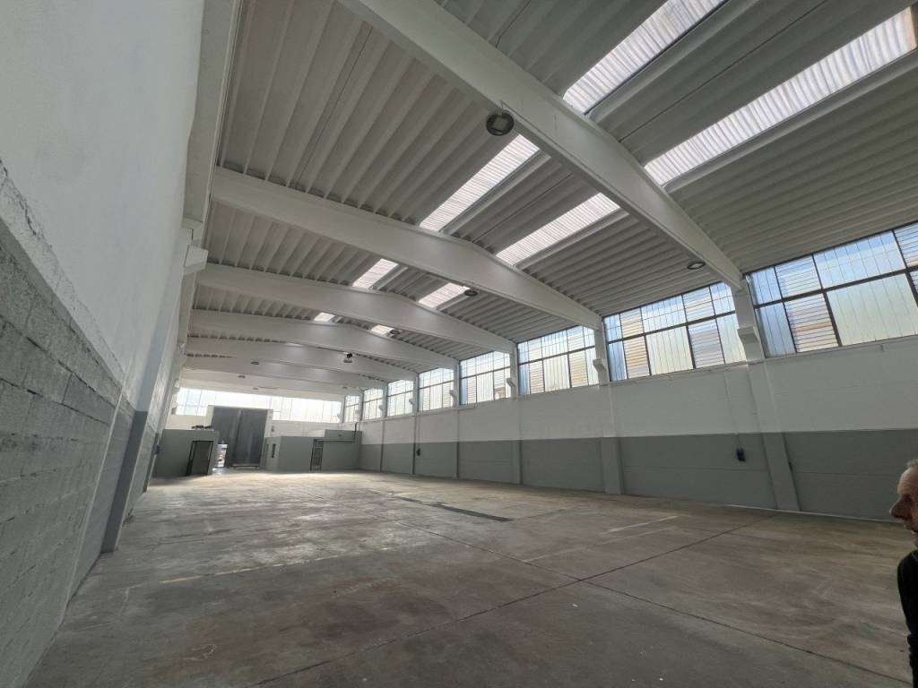 locale commerciale in affitto ad Arzignano