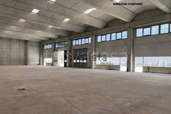 locale commerciale in affitto ad Arzignano in zona Tezze