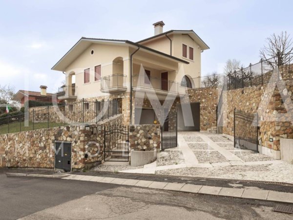 casa indipendente in affitto ad Arzignano