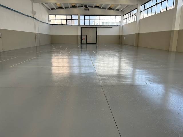 locale commerciale in affitto a Bassano del Grappa