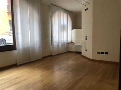 ufficio in affitto a Bassano del Grappa