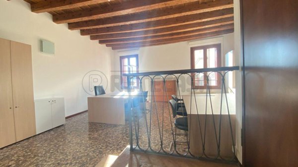 ufficio in affitto a Bassano del Grappa