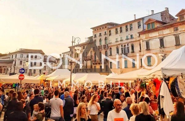 negozio in affitto a Bassano del Grappa