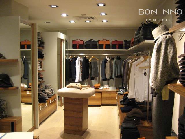 locale commerciale in affitto a Bassano del Grappa