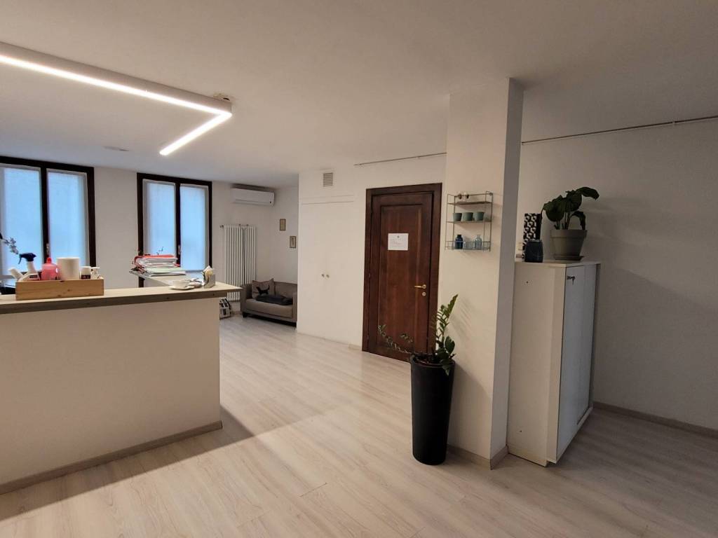 ufficio in affitto a Bassano del Grappa