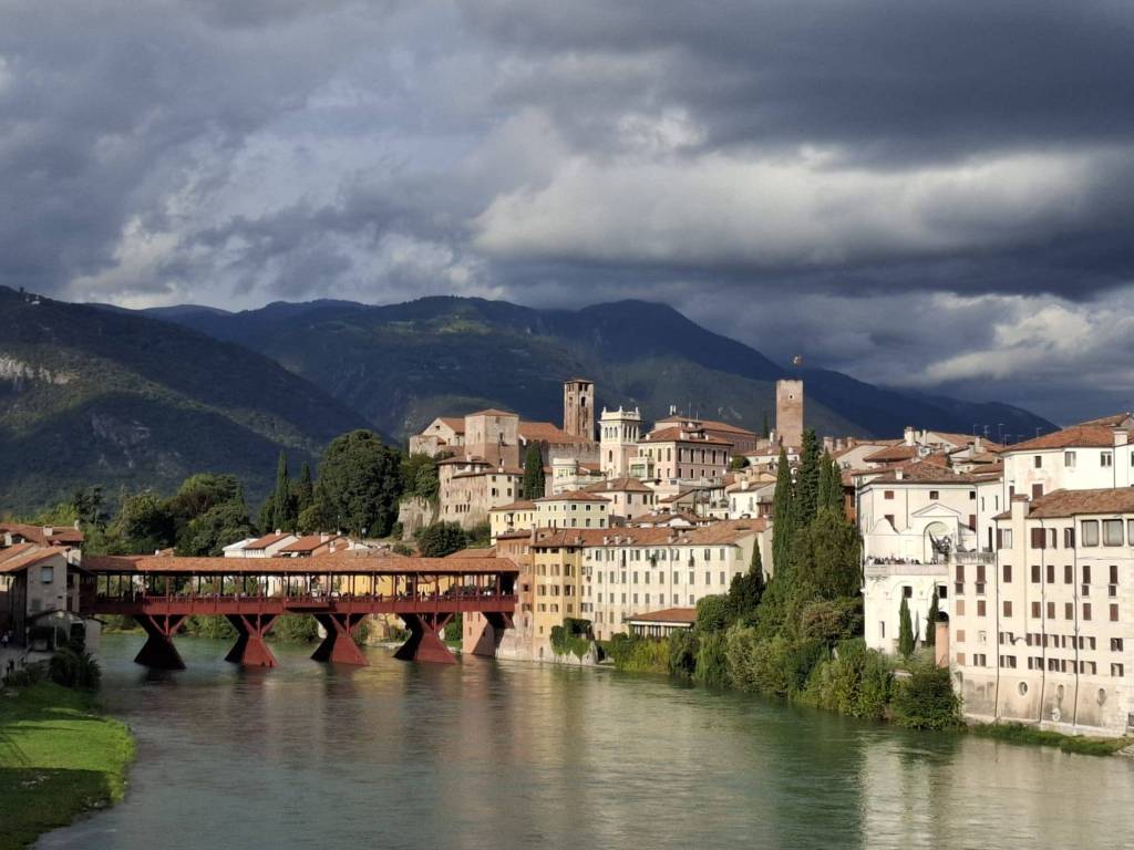 ufficio in affitto a Bassano del Grappa