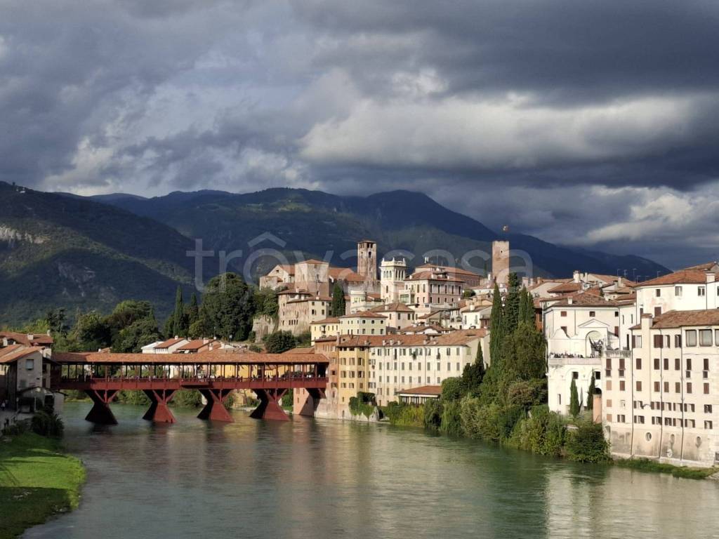 ufficio in affitto a Bassano del Grappa