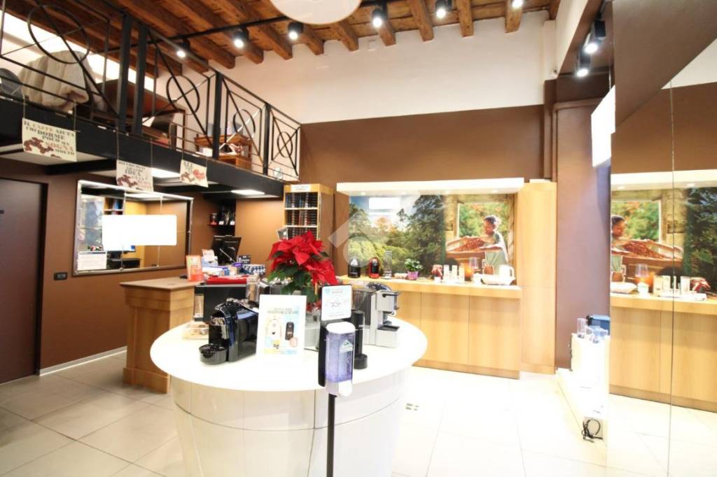 negozio in affitto a Bassano del Grappa