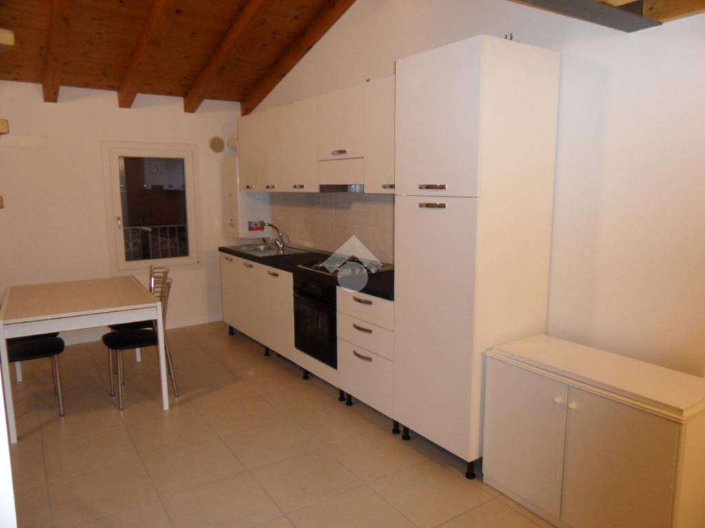 appartamento in affitto a Bassano del Grappa in zona Campese