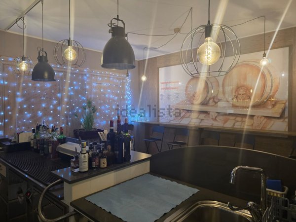 negozio in affitto a Bassano del Grappa