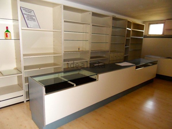 negozio in affitto a Bassano del Grappa