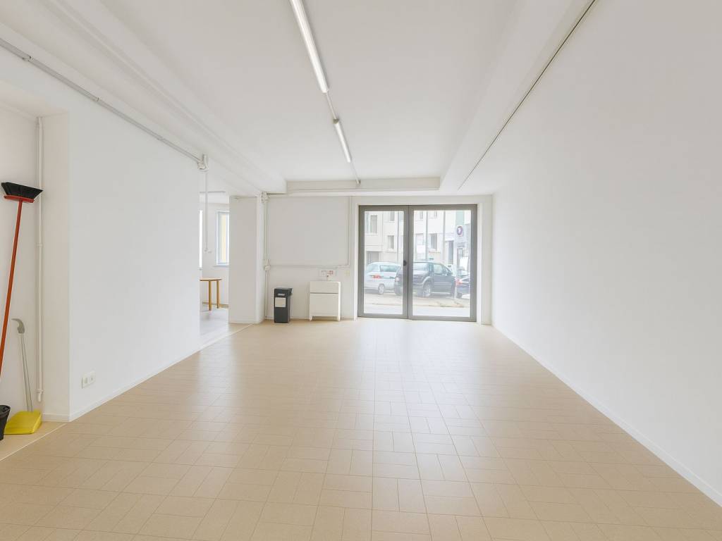 negozio in affitto a Bassano del Grappa