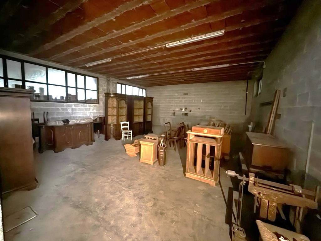 locale commerciale in affitto a Bassano del Grappa in zona Marchesane