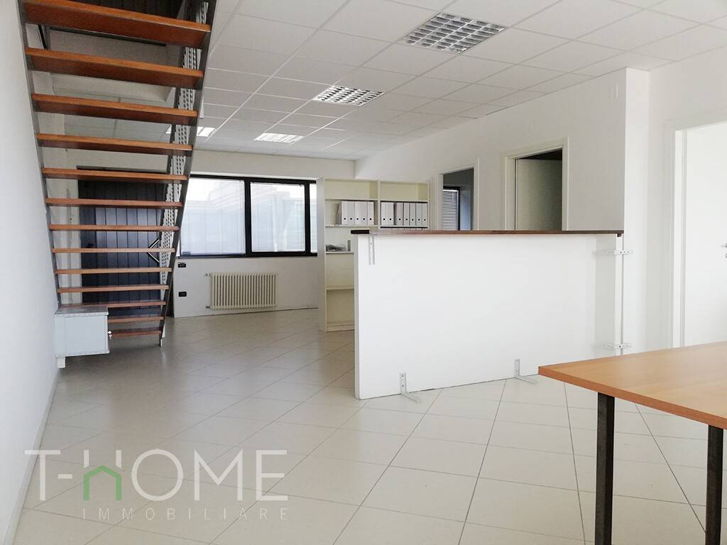 ufficio in affitto a Bassano del Grappa