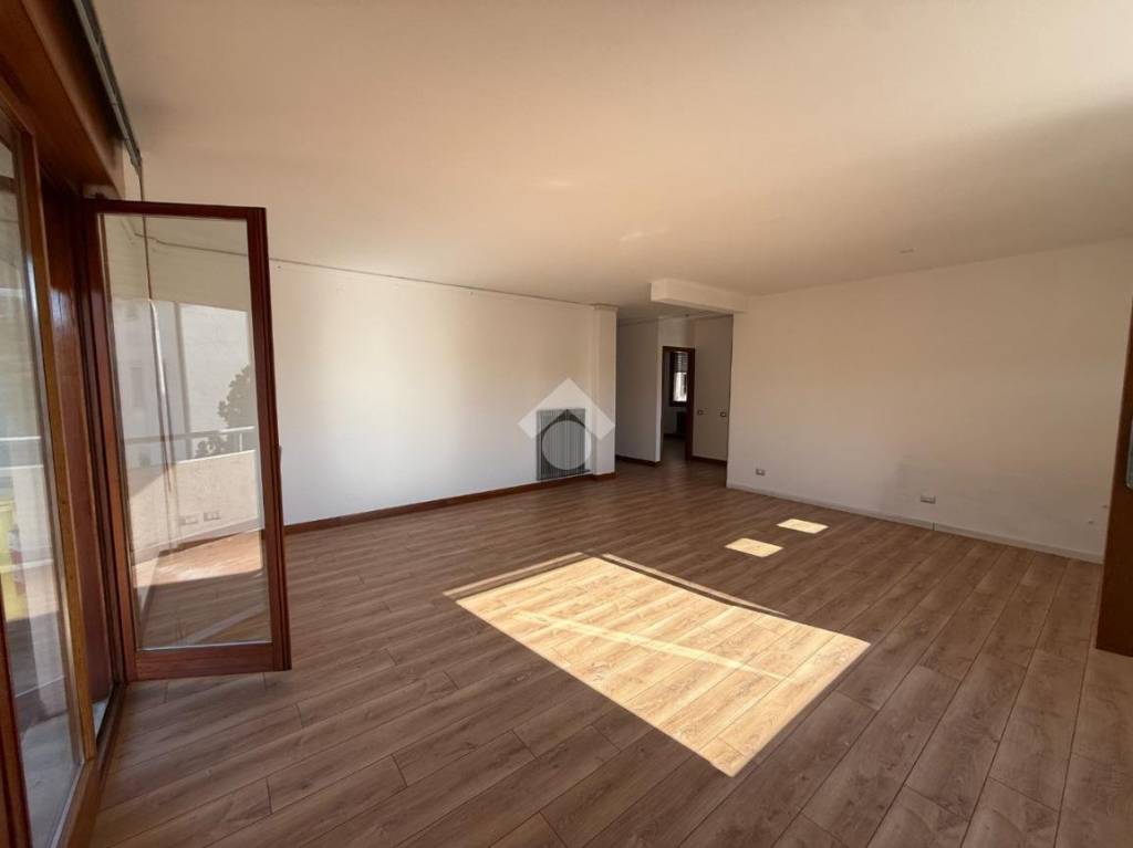 ufficio in affitto a Bassano del Grappa