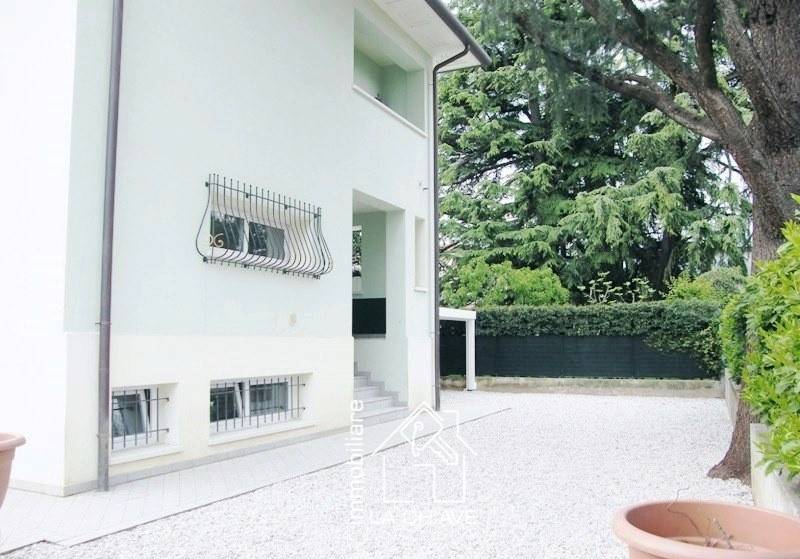 casa indipendente in affitto a Bassano del Grappa