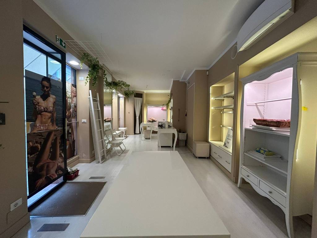 negozio in affitto a Bassano del Grappa