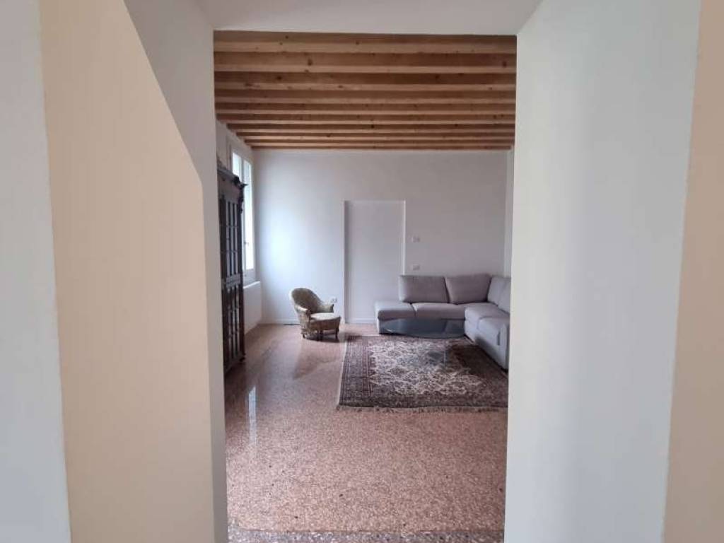 appartamento in affitto a Bassano del Grappa