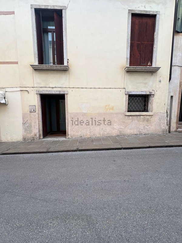 ufficio in affitto a Bassano del Grappa