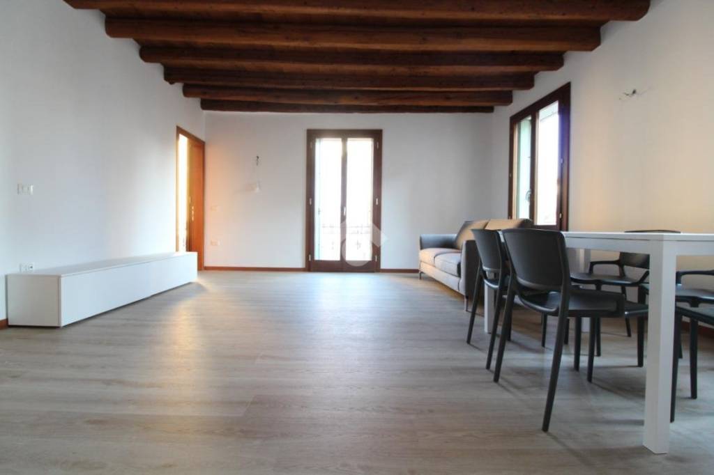 appartamento in affitto a Bassano del Grappa