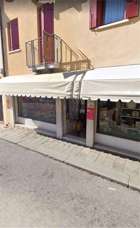 negozio in affitto a Bassano del Grappa