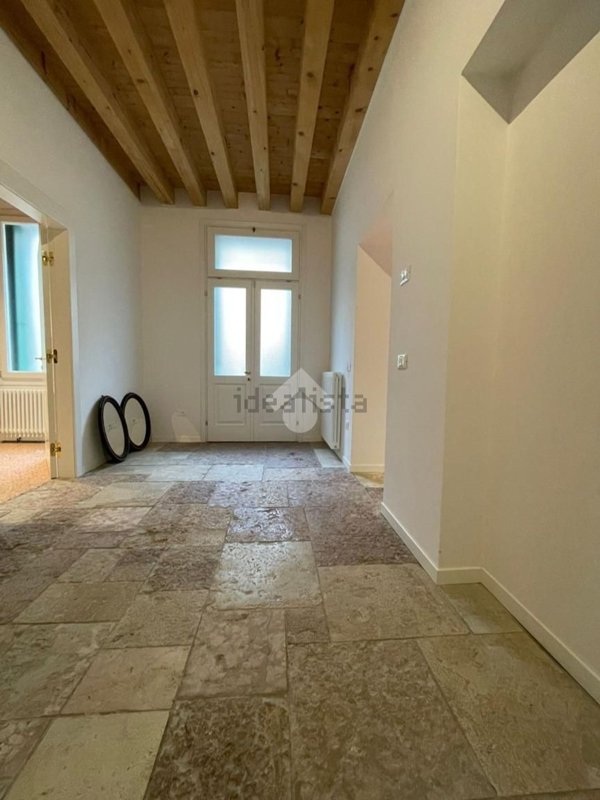 appartamento in affitto a Bassano del Grappa