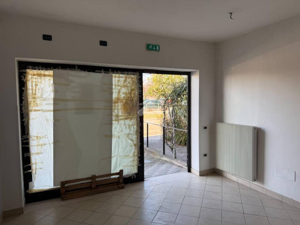 negozio in affitto a Bassano del Grappa