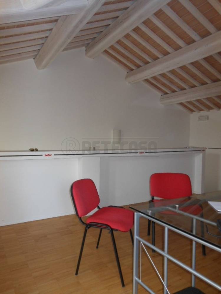 ufficio in affitto a Bassano del Grappa